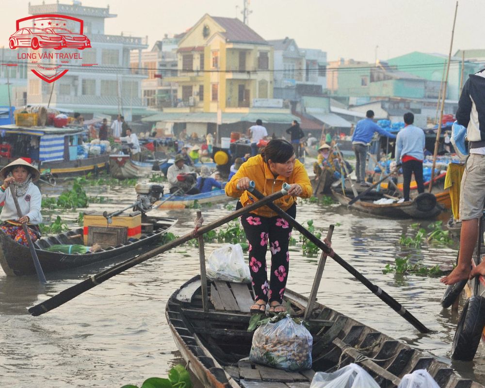 Chợ Nổi Ngã Năm