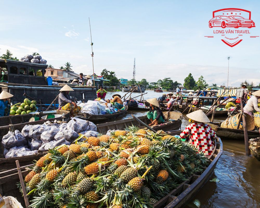 Chợ nổi Cái Bè